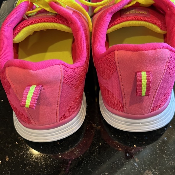 Running Shoes pink Lightweight White Sole Neon Yellow Laces Womens 5 - Picture 8 of 11